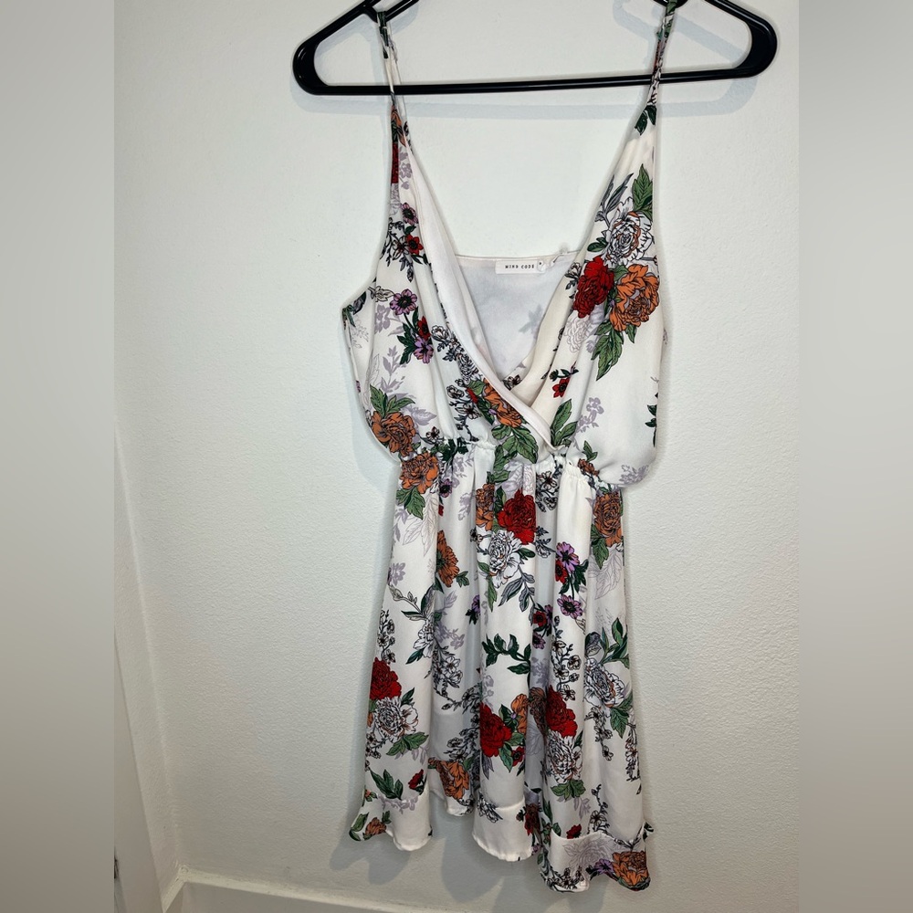 Mind Code white floral mini dress size medium